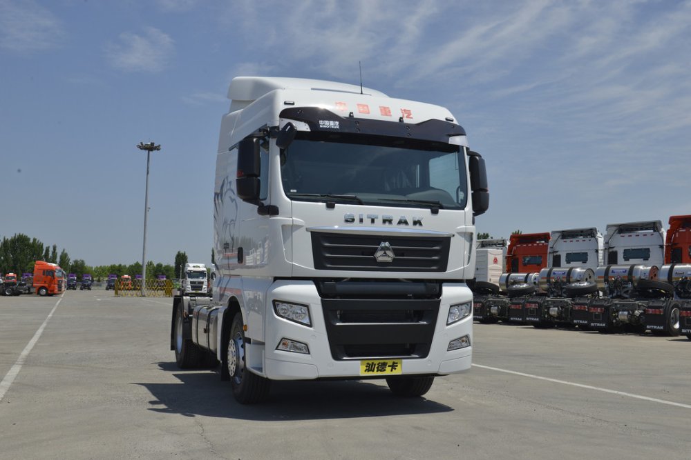 Седельный тягач SITRAK (6x4) C7H-G (ЛЮКС) ZZ4256V364HE1B (КПП с ретардером, ADR)